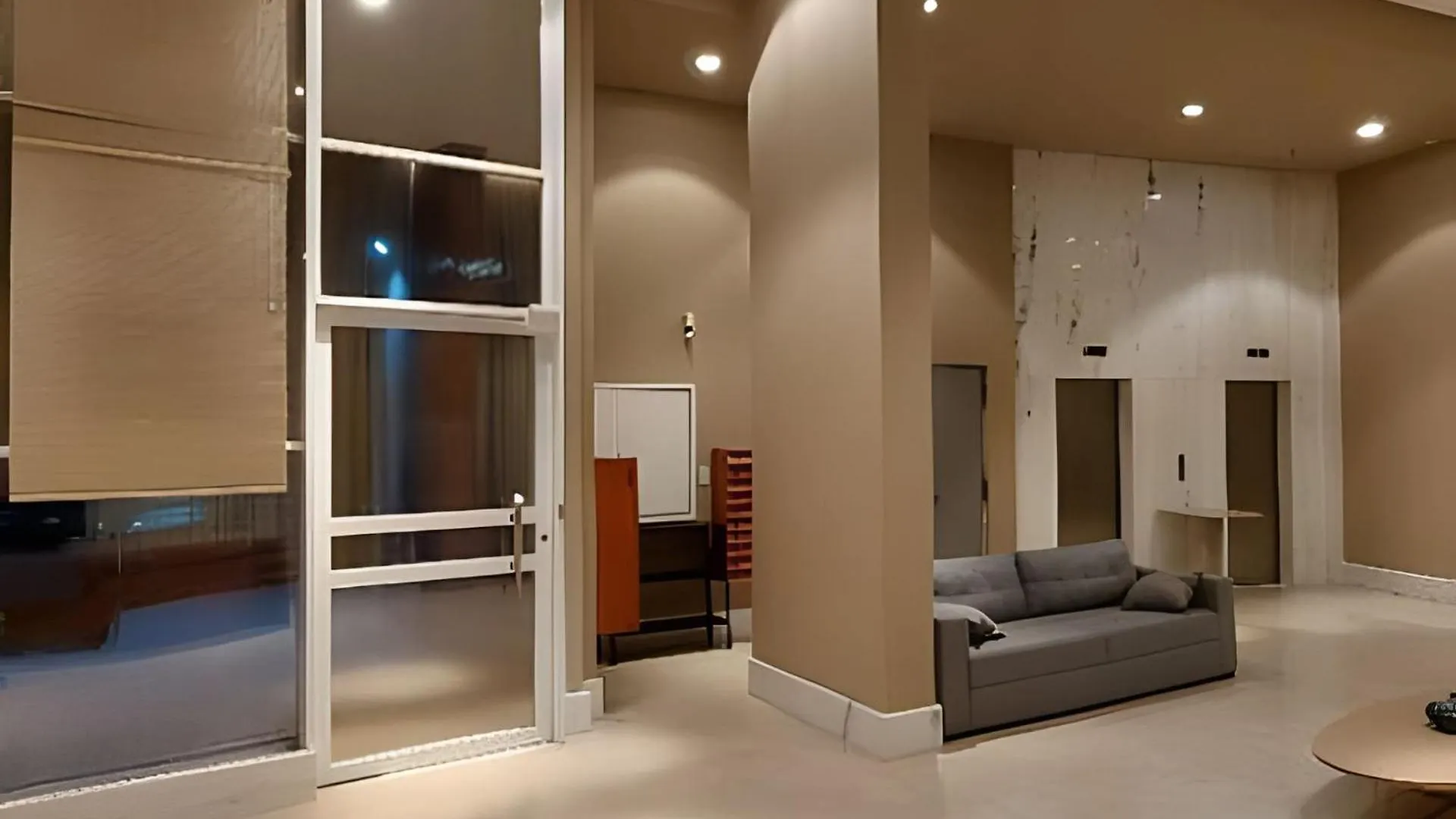 Belo Apt Com Vista P/ O Mar E Otima Localizacao. Natal Brésil