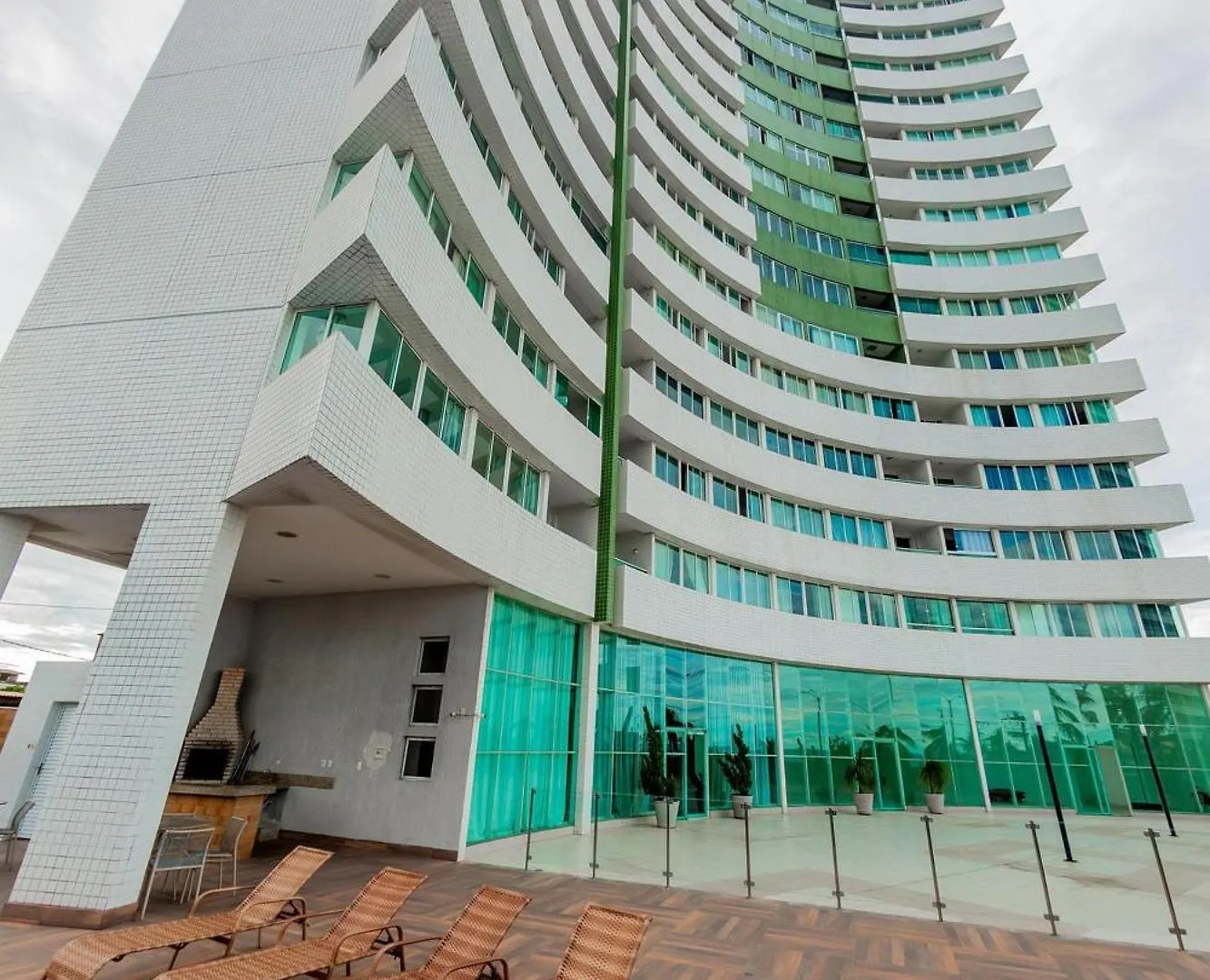 Belo Apt Com Vista P/ O Mar E Otima Localizacao. Natal