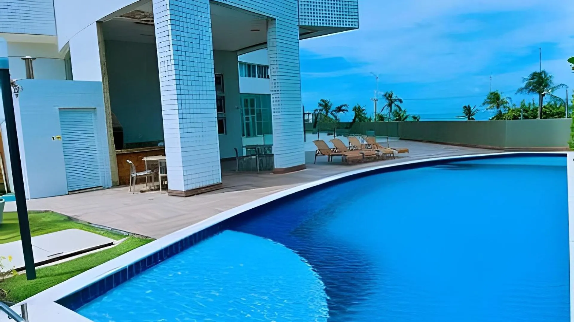Belo Apt Com Vista P/ O Mar E Otima Localizacao. Natal 0*,  Brésil