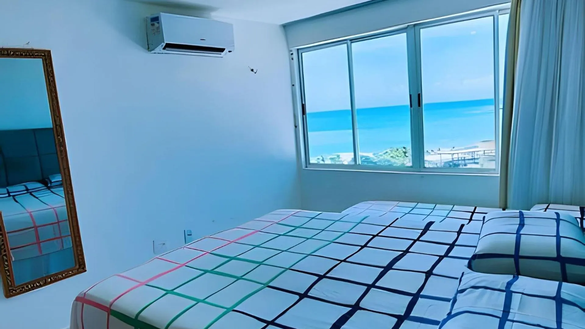 Belo Apt Com Vista P/ O Mar E Otima Localizacao. Natal